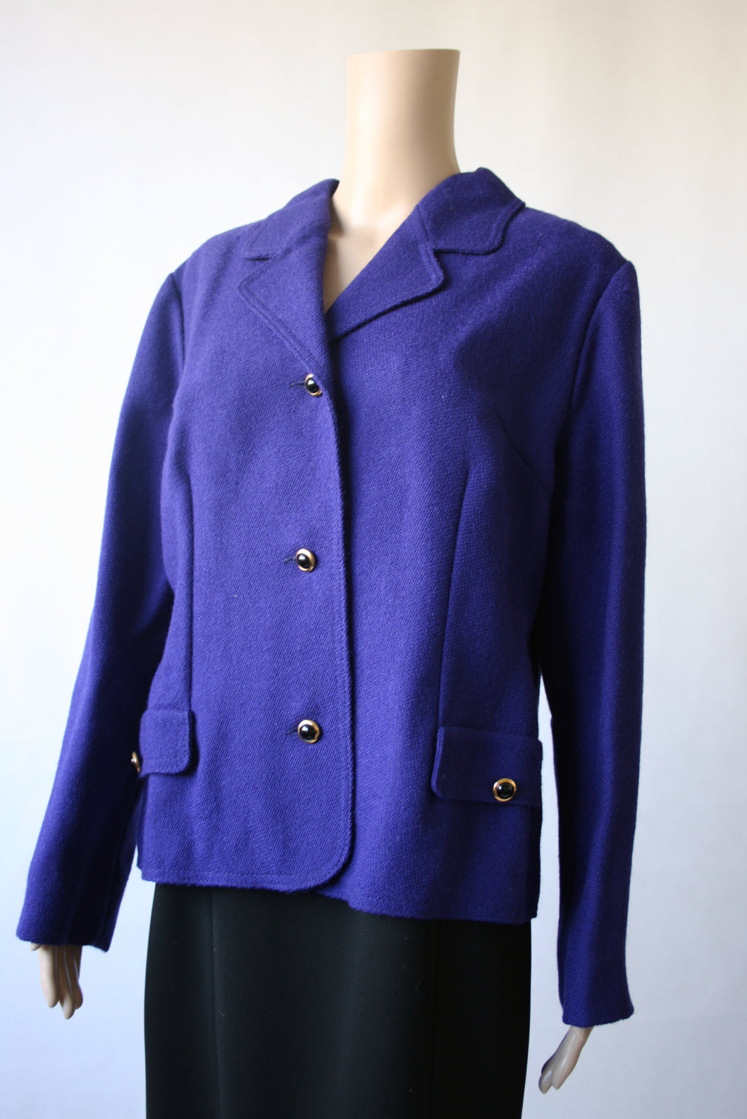 Salonne violetti jakku