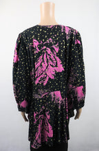 Lataa kuva Galleria-katseluun, Musta pinkkikuvioinen röyhelöhelmainen pusero 44