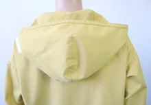 Lataa kuva Galleria-katseluun, Vaaleankeltainen vintage ulkoilupusakka 40