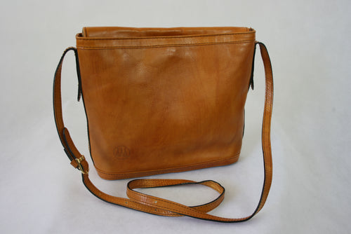 Three Bags kinuskinruskea olkalaukku