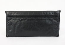 Lataa kuva Galleria-katseluun, Musta kädessä kannettava kirjekuorimallinen laukku