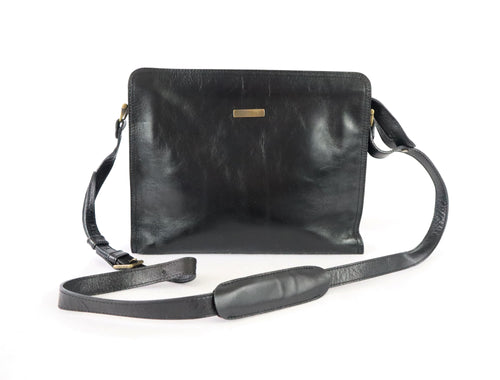 Three Bags musta kotimainen vintage messenger yliolanlaukku