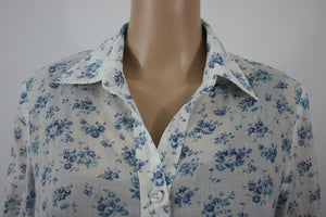 Sinivalkoinen kukkakuvioinen paitapusero 34